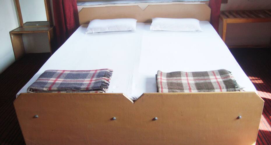 Holiday Inn, Srinagar 5